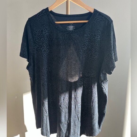 Torrid Active Cutout Animal Print T-Shirt โ Zebra Print โ Size 1X - Picture 1 of 5